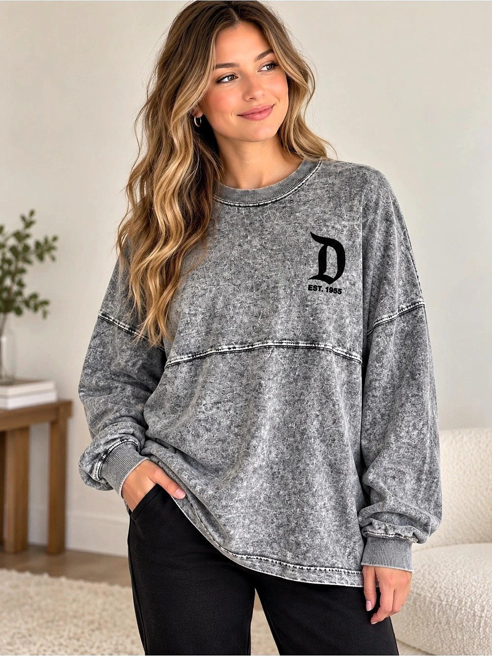Spirit Jersey Disneyland Resort Gray Sweatshirt